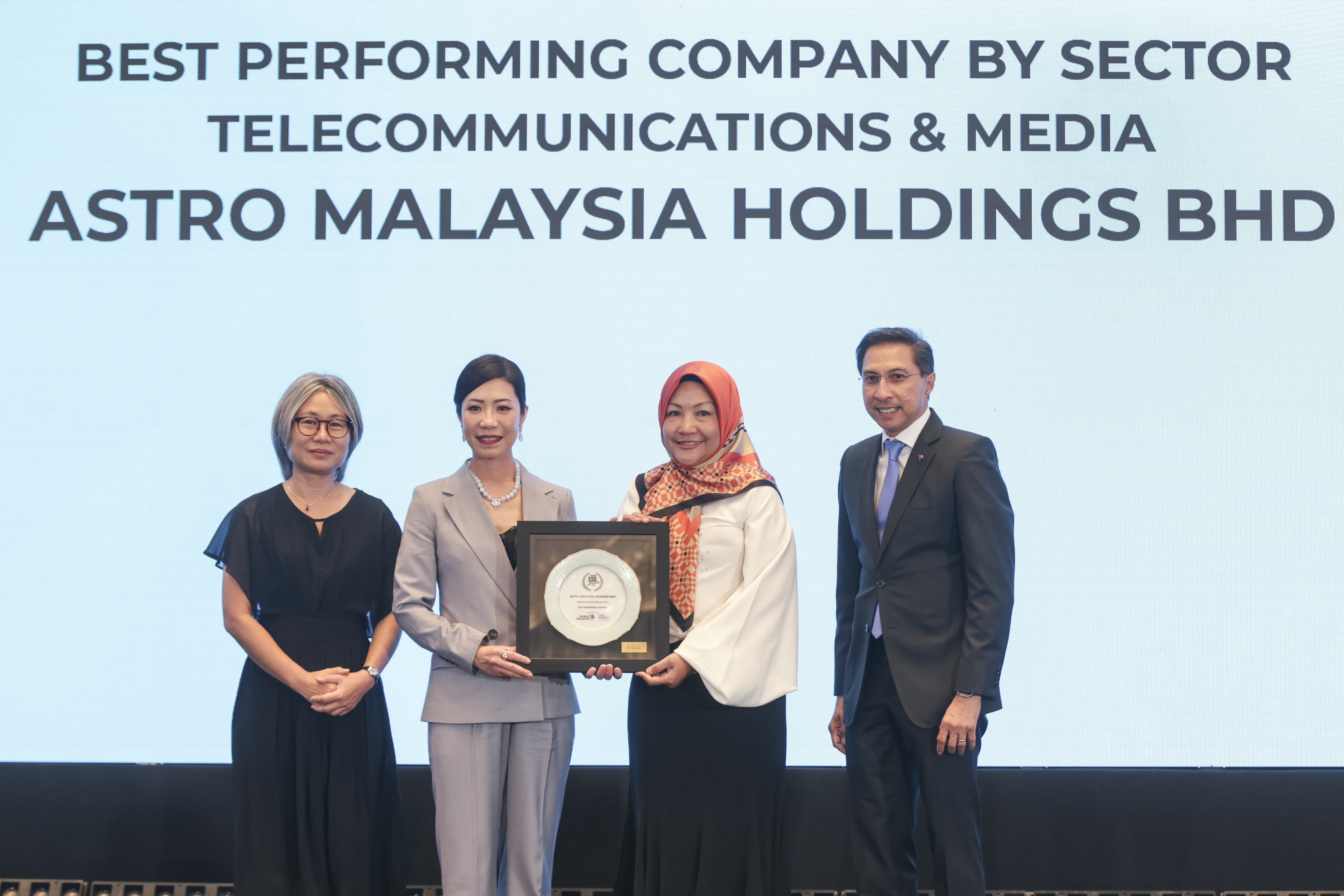 Laila Saat receving the award for Best Performing Company by Sector at the ESG Edge Awards 2026